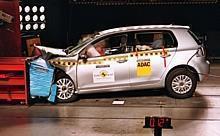 Neuer Golf absolviert erfolgreich EuroNCAP-Crashtest. Foto: Auto-Reporter/ADAC